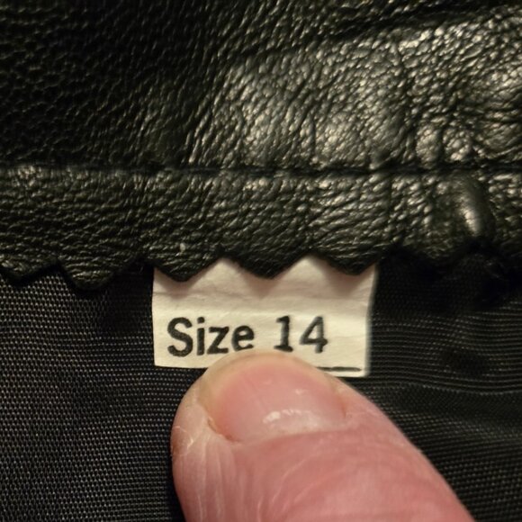 The Olde Hide House Black Leather Skirt - Size 14 - Picture 7 of 10